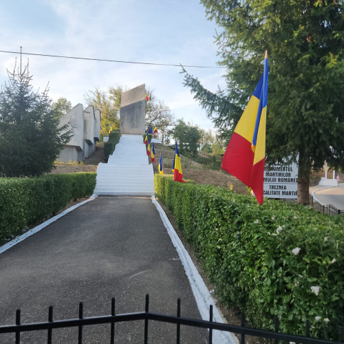 Comemorarea martirilor de la Treznea: manifestări organizate cu respect și dedicare