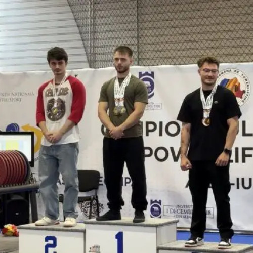 Doi sportivi din Cehu Silvaniei, multipli campioni naționali la powerlifting