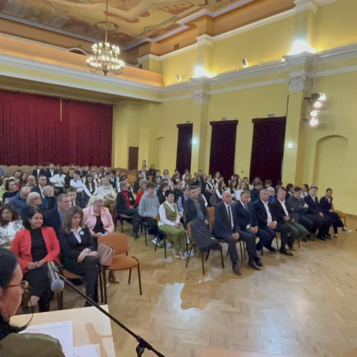 Primăria Zalău a sărbătorit Ziua Mondială a Educației prin premii pentru elevi și profesori