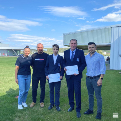 Roland Petrean, premiat de Tenaris pentru victoria sa la Olimpiada Europeană de Informatică pentru Juniori