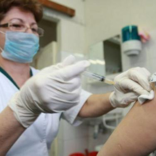 Încep administrarea vaccinurilor antigripale pentru sezonul rece