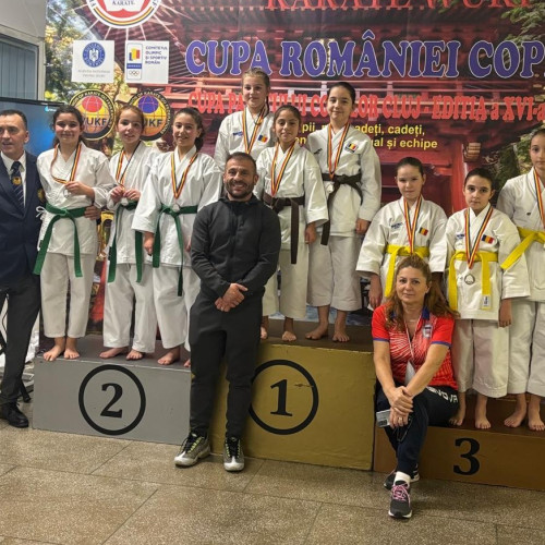 Peste 600 de sportivi au participat la Cupa României de karate la Cluj-Napoca