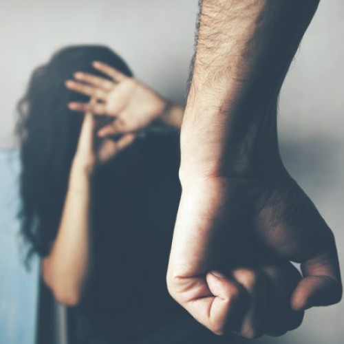 Jandarmii au aplanat un conflict conjugal prin violență fizică