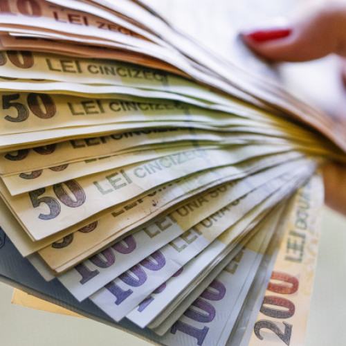 Video Noi dezvăluiri despre indemnizațiile scandaloase de la stat. Austeritate doar pentru oamenii de rând