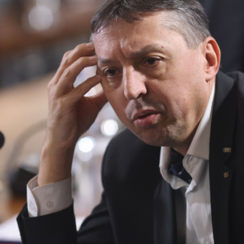 Exclusiv Drogurile în școli. Ministrul David crede că nu există suficiente centre de tratament pentru dependenți