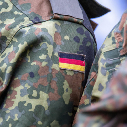 Cum își propune Germania să rezolve problema lipsei de personal din armată. Recrutare obligatorie urmată de voluntariat