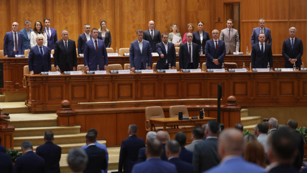 Moțiunile de cenzură pică în Parlament în contextul blocajului politic