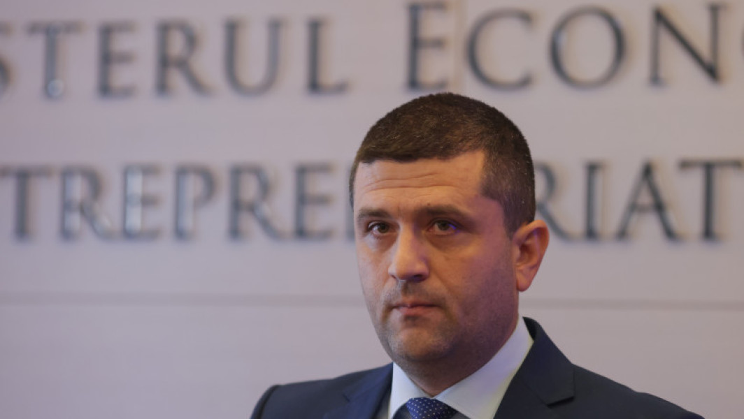 Ministrul Economiei, Radu Miruţă, spune că opoziţia nu a câştigat nimic din agitaţia moţiunilor