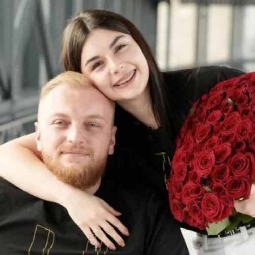 Soldatul ucrainean Taras Levkovici cere mâna iubitei după ce și-a pierdut ambele picioare